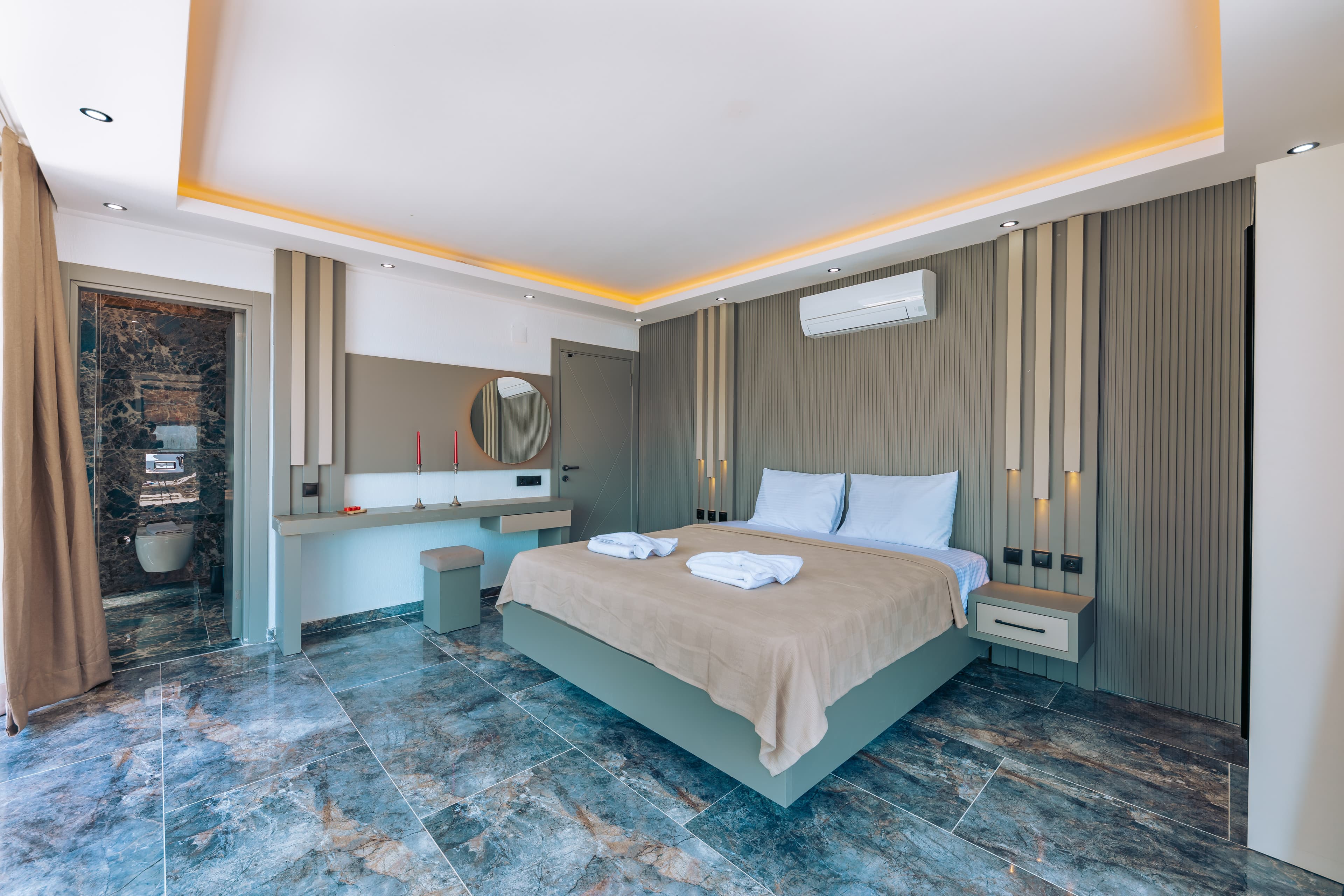 Villa Saba, Kalkan Center